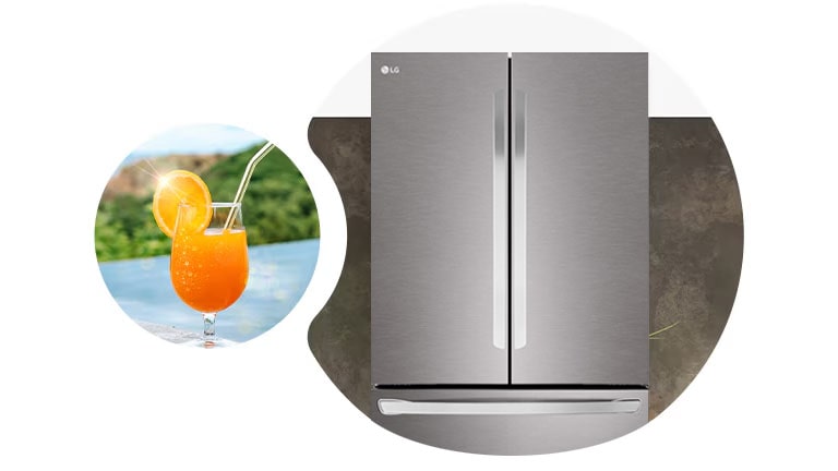 מיץ תפוזים ליד בריכת שחייה בצד שמאל ומקרר עם אוויר קר בצד ימין