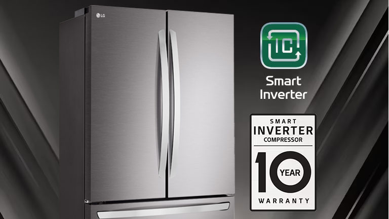בתמונה מקרר, וברקע השחור לוגו של smart inverter ולוגו של 10 שנות אחריות
