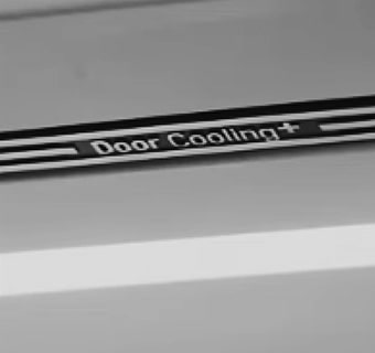 מקרר LG עם ™+DoorCooling מספק קירור מהיר ואחיד לשמירה על איכות וטריות המזון המאוחסן לאורך זמן.