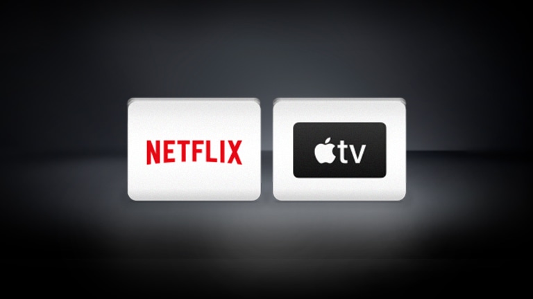 הלוגו של Netflix, הלוגו של Apple TV מסודרים בצורה אופקית על רקע שחור.