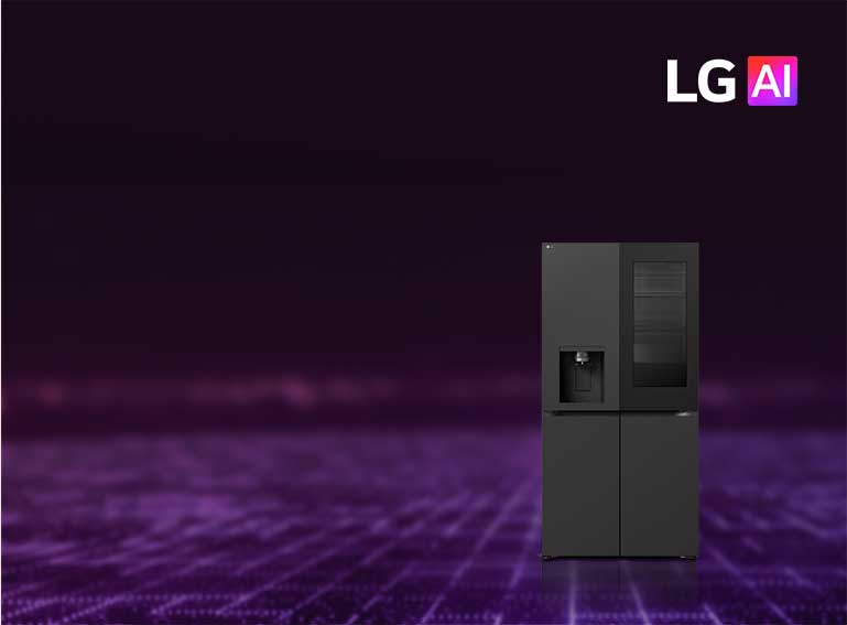 מכשירי מטבח AI‏ LG, הכוללים מקרר, מדיח כלים ותנור, מוצגים על רקע סגול בדוגמת מעגלים אלקטרוניים.