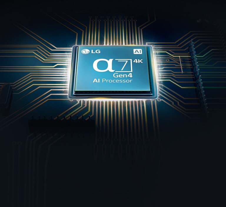 תמונה של השבב המרובע של אלפא 7 עם פסים של אור המוקרנים ממנו החוצה על רקע שחור.