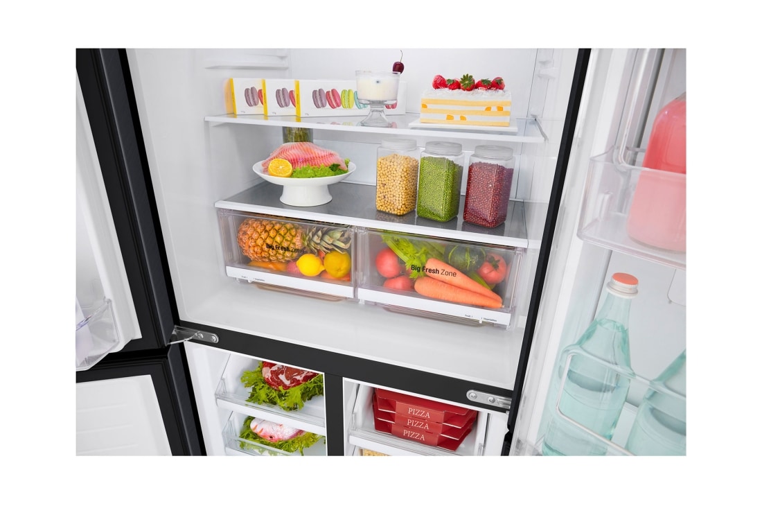 LG מקרר 4 דלתות בנפח 530 ליטר, Tray detail with food, GR-608WEDID, thumbnail 8