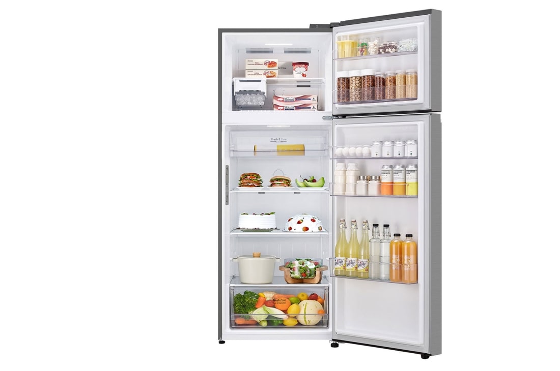 LG המקפיא העליון החדש של LG עם <br>™Smart Inverter וטכנולוגיית ™LINEAR Cooling בנפח 461 ליטר, מבט קדמי דלתות פתוחות ומזון בתוך המקפיא, GR-B6681SE