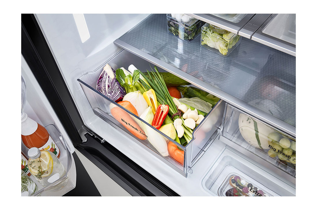 LG מקרר™InstaView עם טכנולוגיית MoodUP®‎ בעל דלתות לד במגוון צבעים ונפח של 617 ליטרים, דלתות צרפתיות, vegetable box, R-4D760MDUP, thumbnail 5