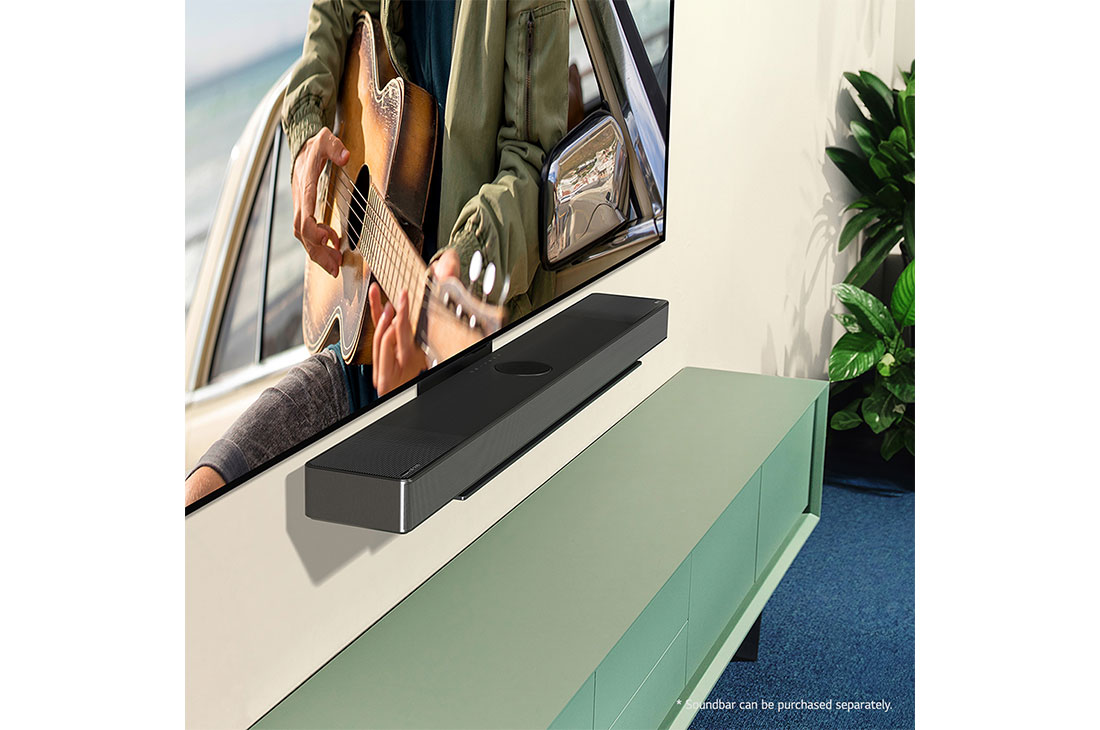 LG 83 אינץ' LG OLED evo AI C4 טלוויזיה חכמה 4K עם מעבד בינה מלאכותית אלפא 9 דור 7 , שלט חכם, דולבי ויז'ין webOS24, ‏2024 , lifestyle image, OLED83C46LA, thumbnail 7