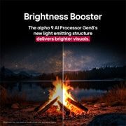 LG טלוויזיה חכמה LG OLED evo AI C5 4K 144Hz בגודל ‏48 אינץ', עם AI Magic remote ו-webOS25 ‏2025 , מדורה בלילה באמצע הטבע. במרחק רואים יער ואגם. שמי הערב מלאים בכוכבים. כל הסצנה מחולקת לשניים. חצי אחד כהה יותר ודהוי. החצי השני בהיר יותר להפליא, ומציג את הברק המרשים של Brightness Booster. , OLED48C56LA, thumbnail 6