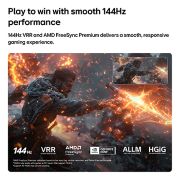 LG טלוויזיה חכמה LG QNED evo AI Mini LED QNED90 4K 2026 85 אינץ', טלוויזיית LG QNED evo AI Mini LED QNED90 לחוויית משחק אולטימטיבית מציגה סצנת קרב חרבות אינטנסיבית, עם חלונית השוואה המדגישה תנועה חלקה יותר, ותומכת ב-144Hz, ‏VRR, ‏AMD FreeSync, ‏ALLM, ‏HGiG ו-GeForce, 85QNED93B6A, thumbnail 12