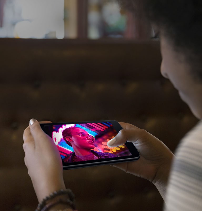 صفحه‌ نمایش 5.0 اینچ HD<br>2