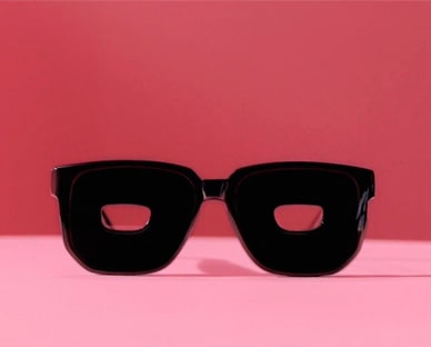 M700A-Platinum-32GB_Live-out-of-bounds_Video-Thumbnail04_170817_S04