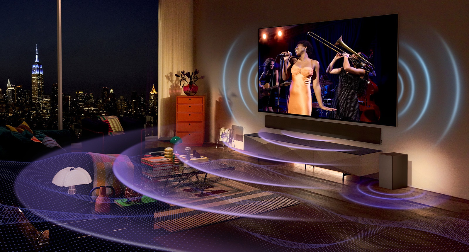 تصویری از تلویزیون LG OLED در اتاقی که کنسرت موسیقی را نشان می‌دهد. خطوط منحنی آبی که صدای تلویزیون را به تصویر می‌کشند و خطوط منحنی بنفش که صدای ساندبار را بیان می‌کنند، فضا را پر می‌کنند.