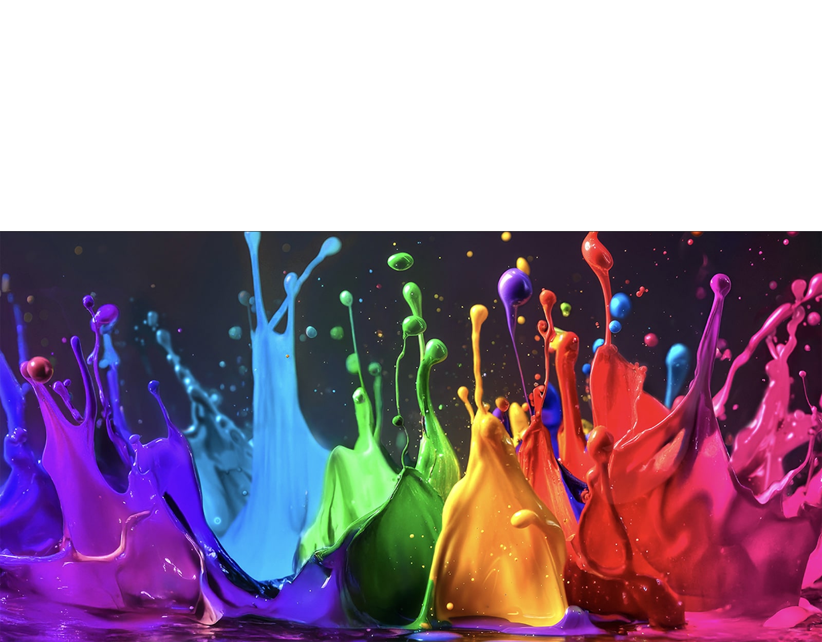 پاشش‌های رنگی رنگارنگ در لحظه‌ای ثابت و منجمد شده است. هر رنگ زنده و غنی است و توانایی Dynamic QNED Color Solution را در نمایش طیف رنگی گسترده‌تر نشان می‌دهد.