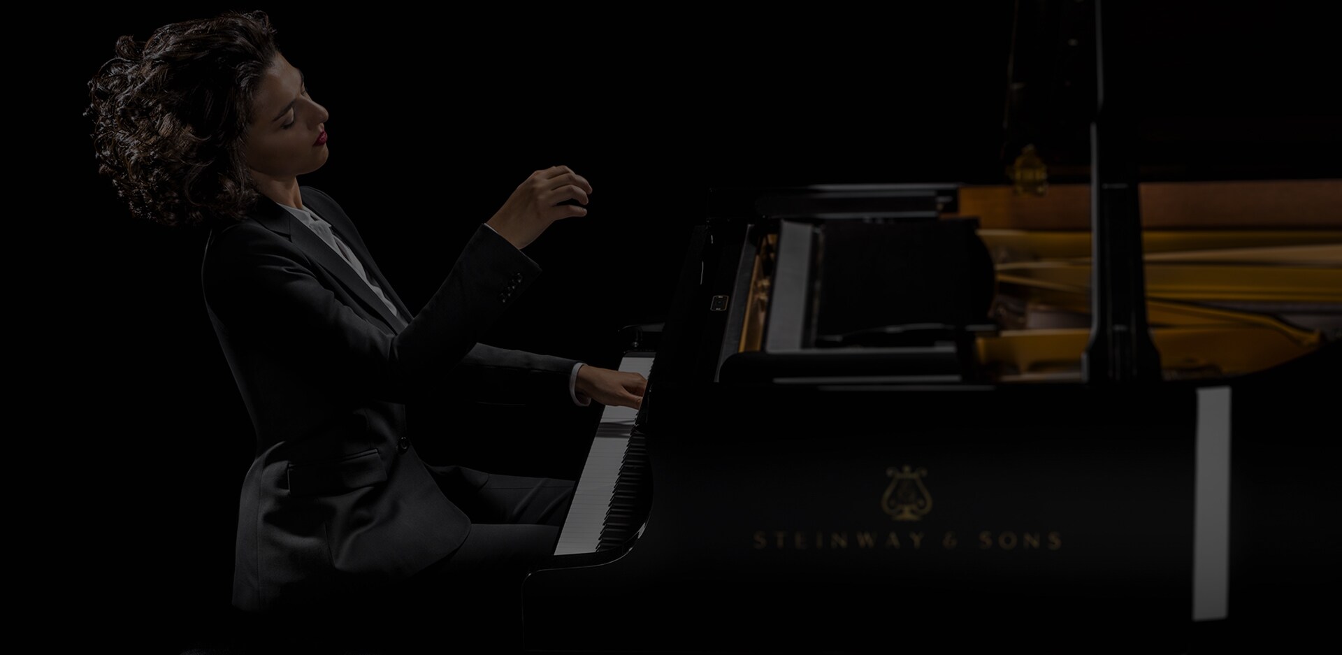Artista residente del Rheingau Musik Festival 2021, la pianista georgiano-francese Khatia Buniatishvili si esibirà in quattro concerti con un'ampia varietà di interpreti.