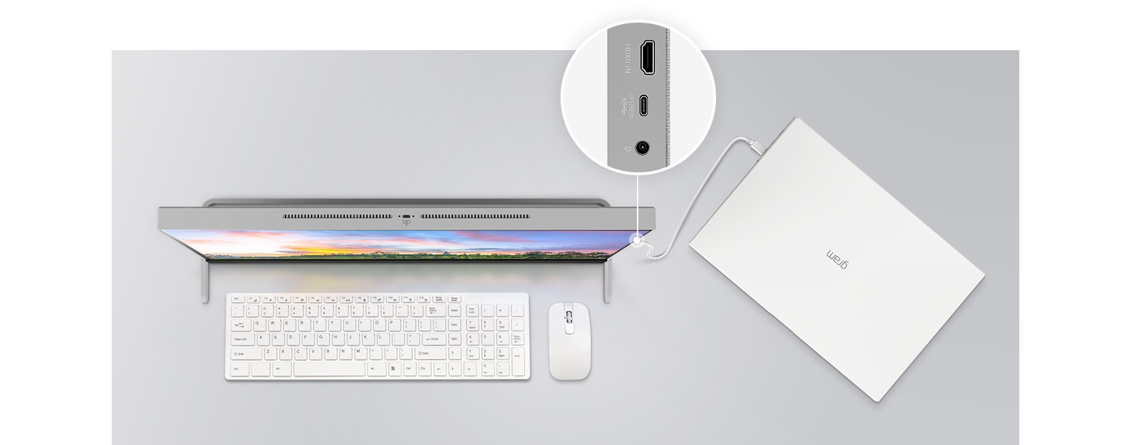 يوفر كابل USB Type-C™‎ بمنافذه المتعددة سهولة ومرونة في التحكم والاتصال.