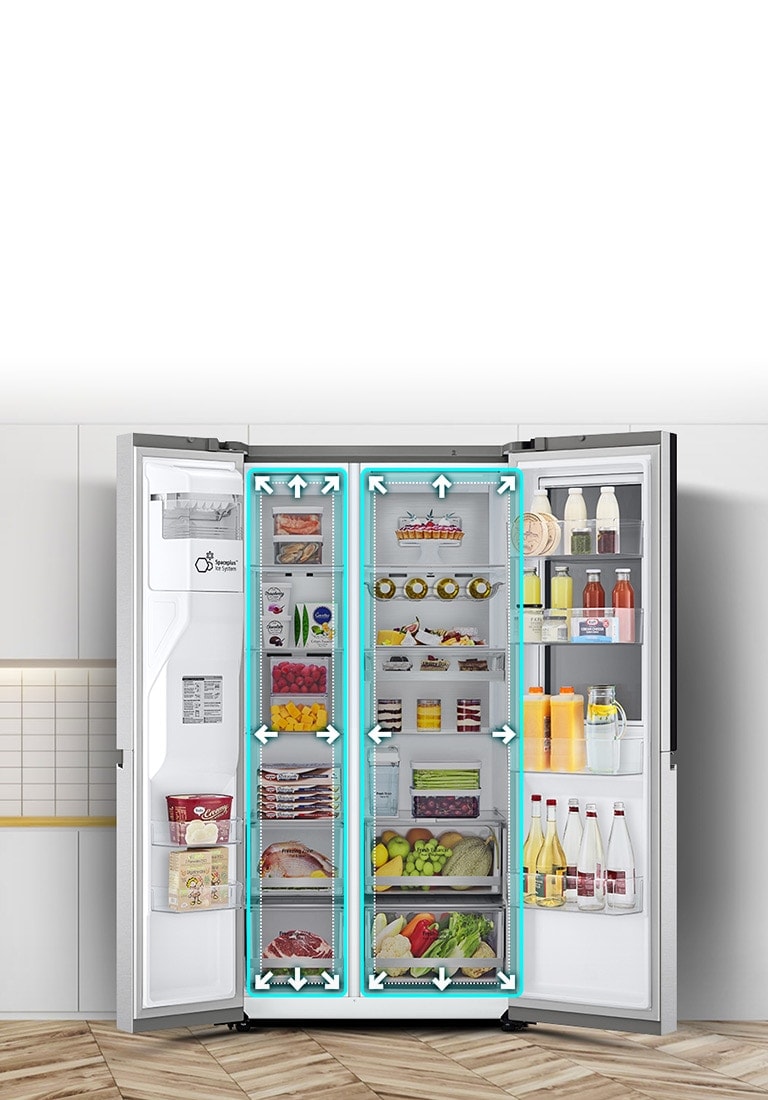 يبدأ الفيديو بالمنظر الأمامي للثلاجة مع فتح كلا البابين على مصراعيهما.