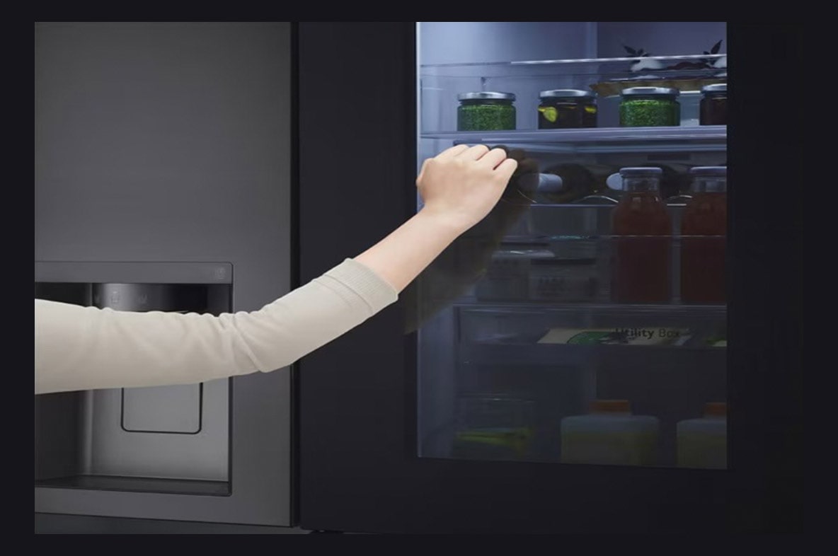نصائح إل جي: تلفزيون LG OLED يجعل مشاهدة كرة القدم أقرب إلى أجواء الملعب في المنزل 