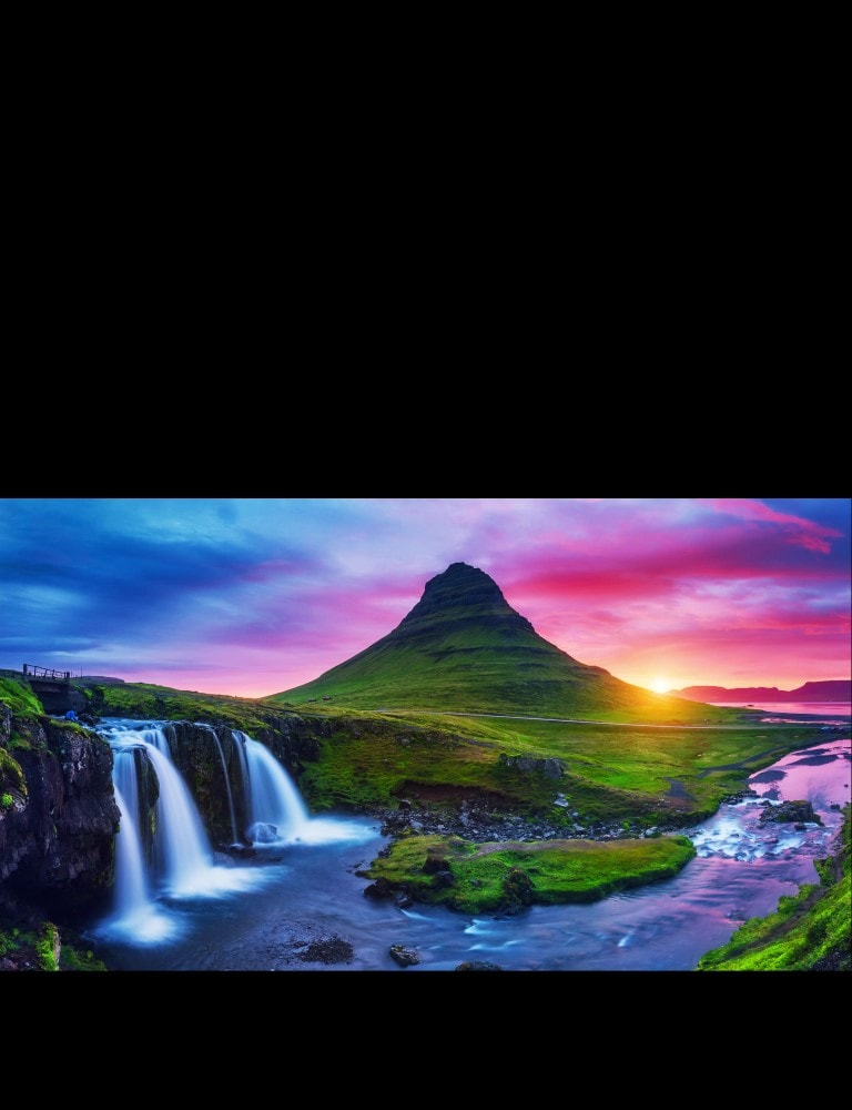 يظهر معرض يضم 6 صور لمناطيد الهواء الساخن المحلقة في السماء. يتم تحديد صورتين منها. بعد ذلك، يظهر معرض يضم 6 صور لأشخاص ينفخون فقاعات. ويتم تحديد صورتين إضافيتين. تظهر شاشة سوداء عليها أيقونة تحميل باللونين الوردي والأرجواني. يظهر منظر طبيعي غامض، ثم تبدأ التحسينات في الظهور تدريجيًا من اليسار إلى اليمين.