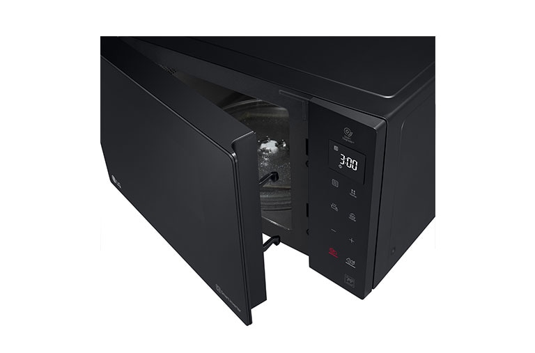 LG فرن المايكرويف بسعة 25 لتر بتقنية العاكس الذكي، التسخين المتساوي والتنظيف السهل لون أسود, MS2535GIS, thumbnail 4