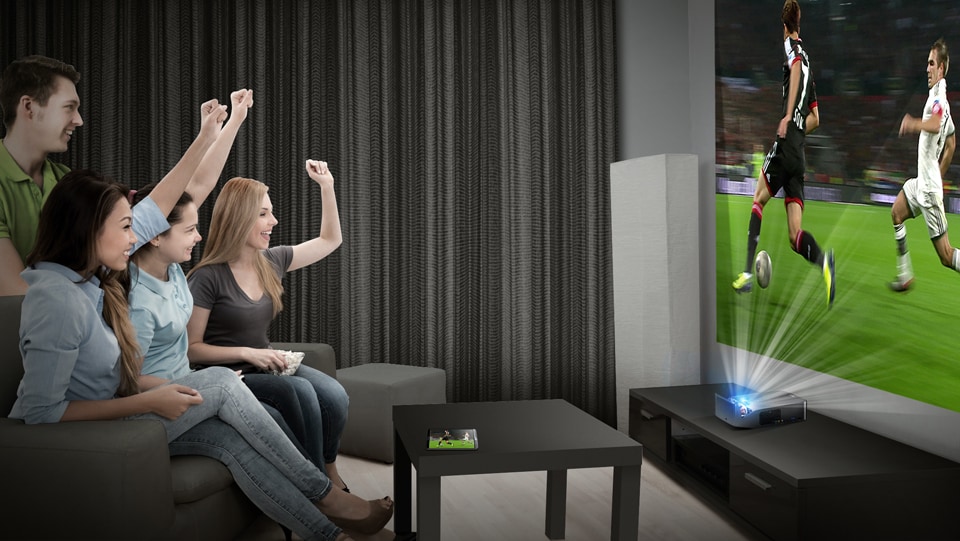 استمتع بمشاهدة ما يحلو لك على مساحة عرض 100 بوصة