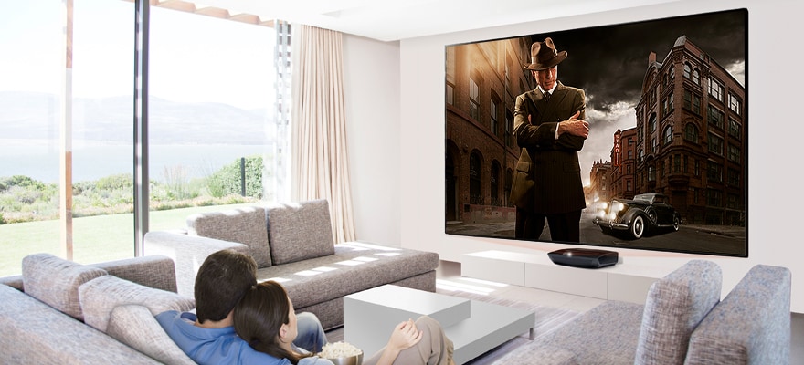 تجربة المشاهدة السينمائية الحقيقية مع جهاز العرض بالليزر من إل جي.