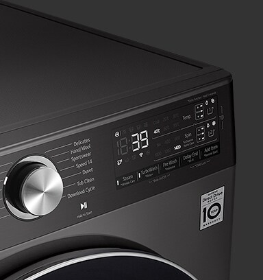 صورة مُكبرة للوحة تحكم الغسالة كي تظهر الشاشة بمزيد من الوضوح.