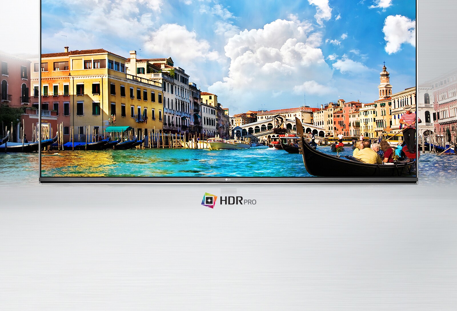 01_UHD_Feature_HDR-Pro_desk