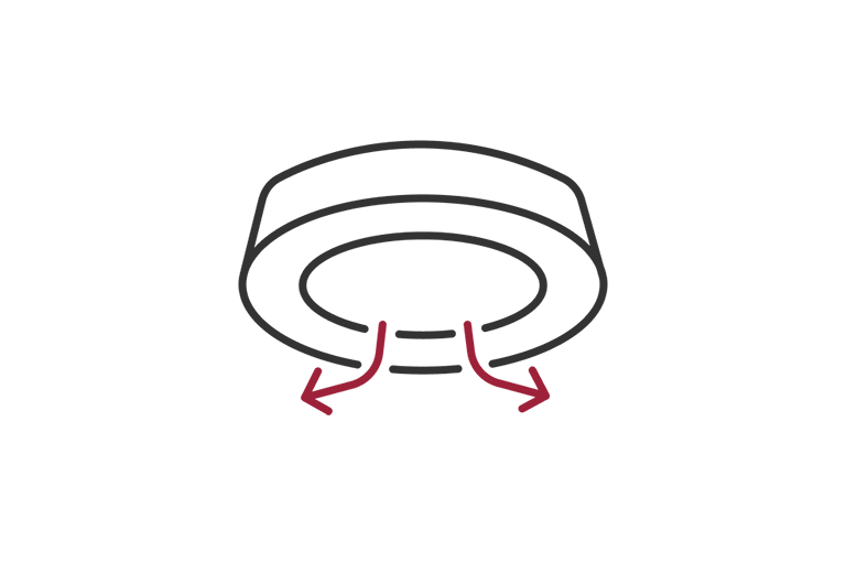 A simple line icon illustrates the 360° Circular Airflow of the LG Round Cassette, indicated by arrows circling outward.