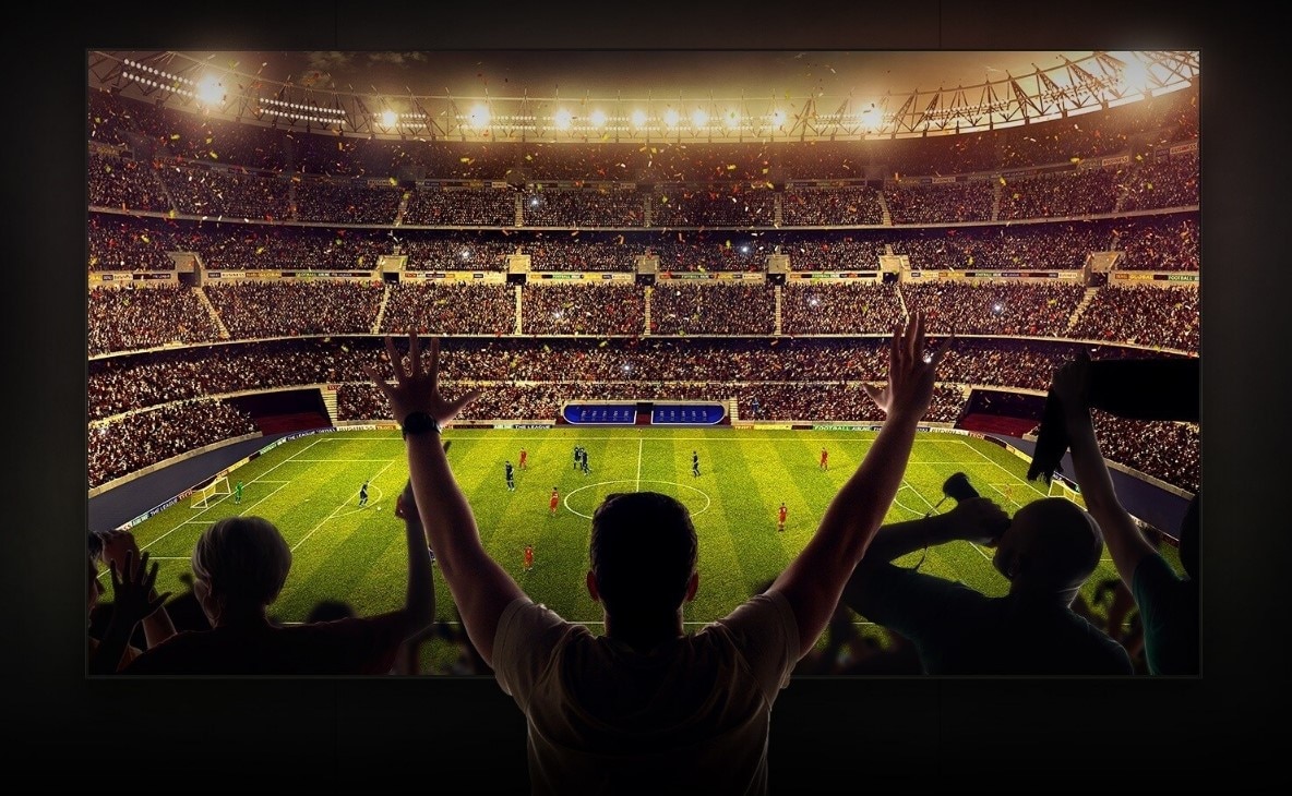 OLED TV Makes Football Feel Like Stadium at Home 