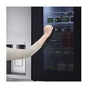 LG InstaView™ ThinQ™ 598L Side by Side Refrigerator, UVnano™, LINEARCooling™, ThinQ™ in Silver color, instaview light on hand, GCX-287TNSI, thumbnail 4