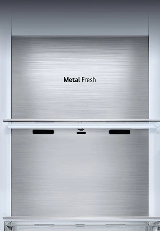  The front view of the metallic Metal Fresh panel with the "Metal Fresh" logo showing. 