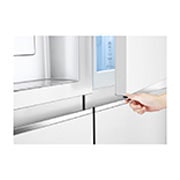 LG Door-in-Door™ ThinQ™ Side by Side 611L Refrigerator, UVnano™, LINEARCooling™, ThinQ™ in White color, LG Door-in-Door™ ThinQ™ Side by Side 611L Refrigerator, UVnano™, LINEARCooling™, ThinQ™ in White color, GCJ-287GNW, thumbnail 3