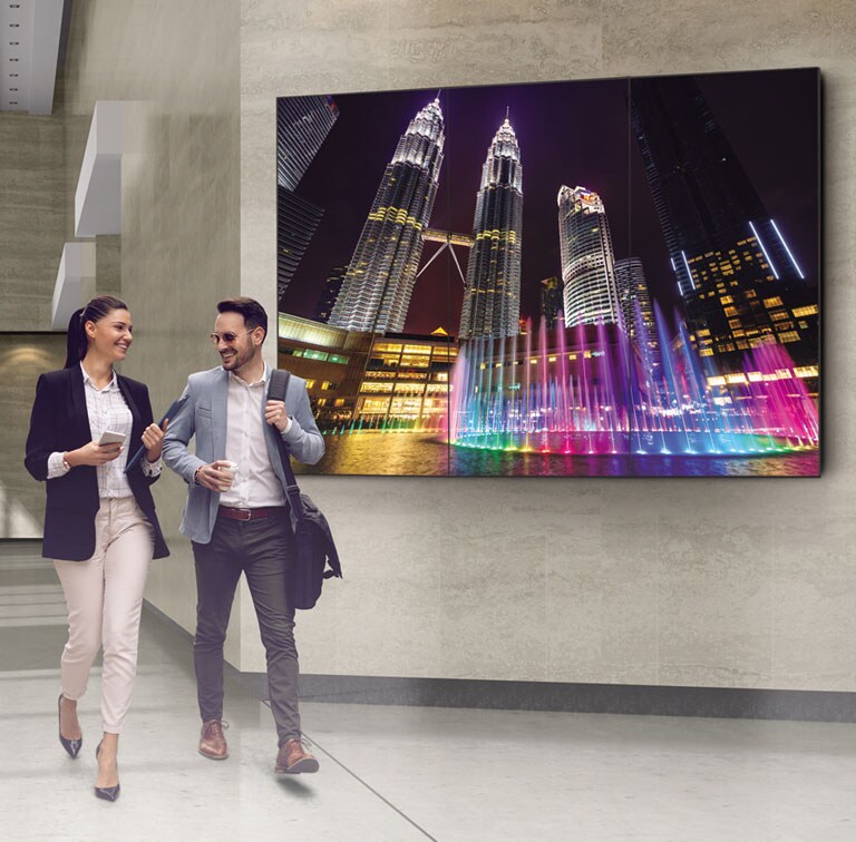 Artistic Space beyond Display, OLED Video Wall2
