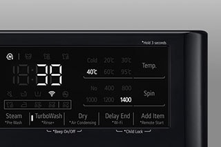 Išdidintas skalbyklės skydelio vaizdas su aiškiai matomu ekranu.