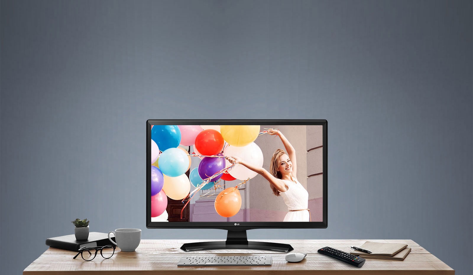 Mėgaukitės ir televizoriumi, ir monitoriumi1