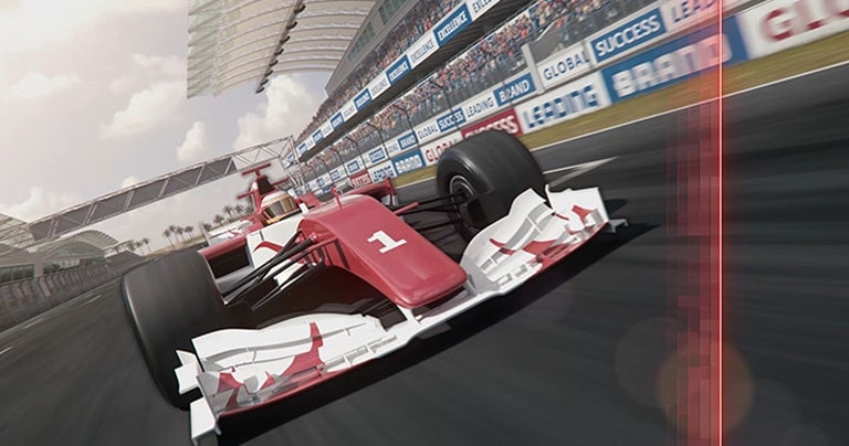 Vaizdo įrašas, leidžiantis palyginti skirtumą prieš ir po dinaminio tonų atvaizdavimo funkcijos taikymo.