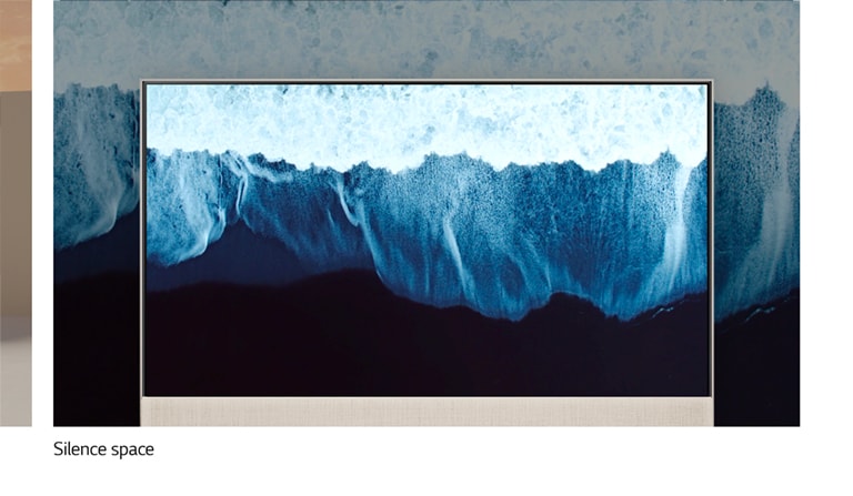 EASEL ir už jo rėmo matoma judanti ateljė aplinkos tema. EASEL ir už jo rėmo matoma tylios erdvės tema, lūžtančios bangos.