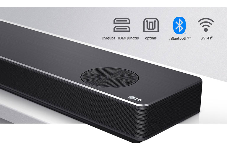 LG gulsčiojo garsiakalbio su LG logotipu apatiniame dešiniajame kampe dešinės pusės vaizdas stambiu planu. Virš produkto pavaizduotos prijungimo piktogramos.