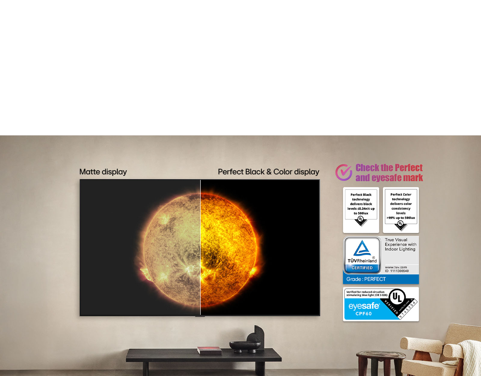 LG OLED TV, kuriame vizualiai lyginamas ekranas su „Perfect Color“ ir „Perfect Black“ ir be jų. Viena pusė pažymėta „Matinis ekranas“, kita pusė pažymėta „Tobulas juodas ir spalvotas ekranas“. Matomi UL, TÜV ir akių saugos sertifikatai, o tekstas ragina patikrinti ženklus.
