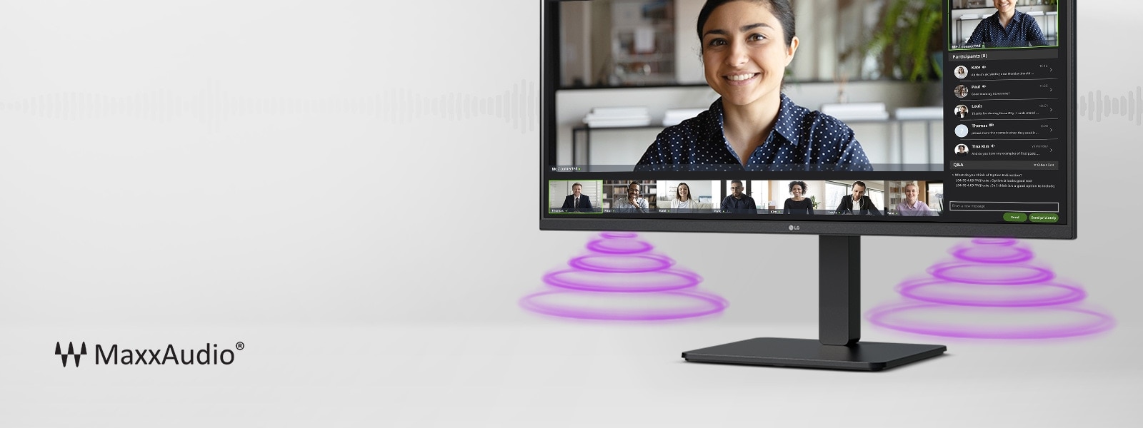 L’écran présente une visioconférence, tandis que du son est émis des enceintes au bas de l’écran. Dans le coin en bas à gauche, on voit un logo MaxxAudio®.