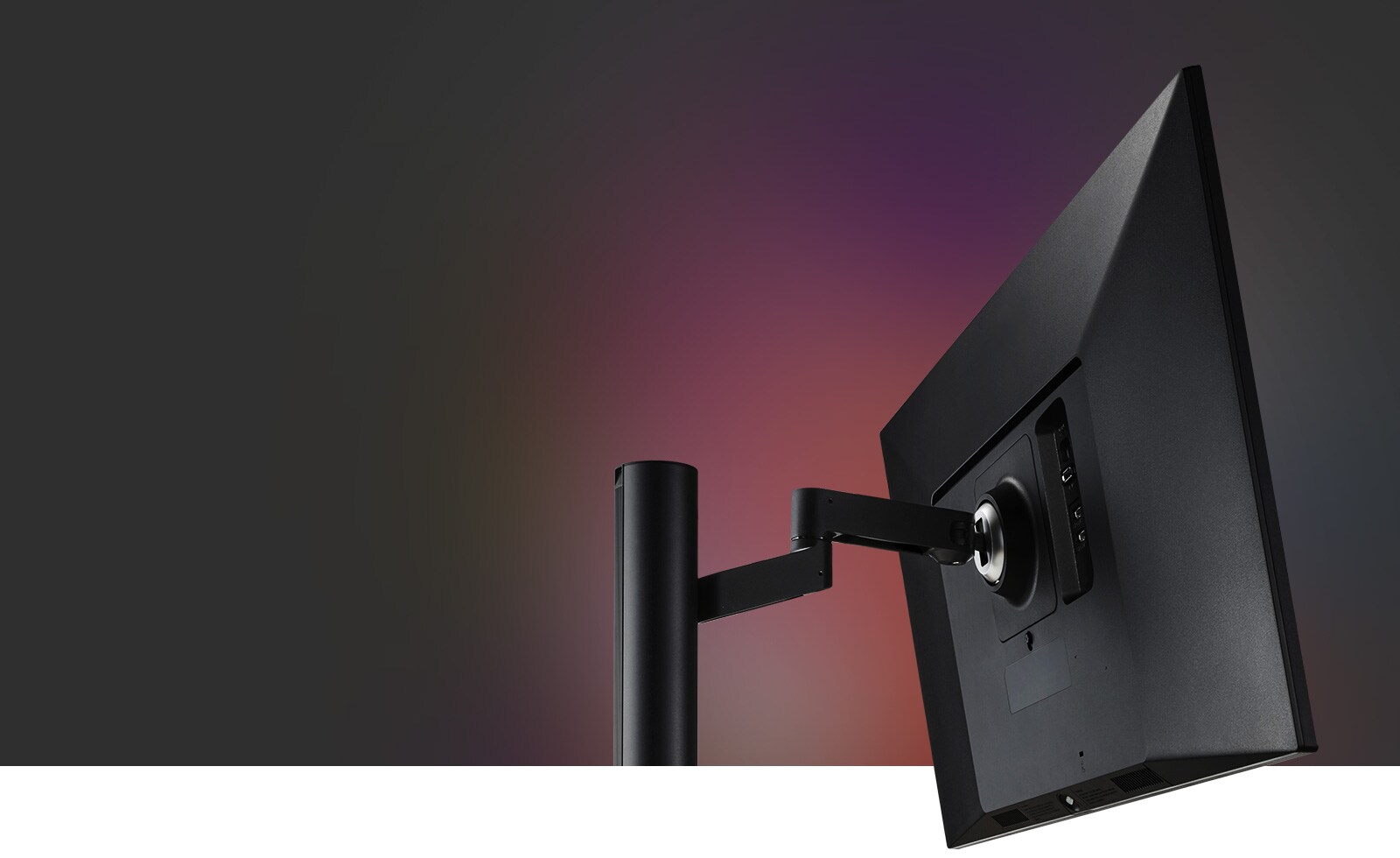 „Ergo“ stovas, universaliai reguliuojamas ekranas, pritaikymas savo akių lygiui