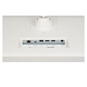 LG 32 colių 4K UHD išmanusis monitorius su „webOS“ ir „Ergo“ stovu, prievadų vaizdas stambiu planu, 32SQ780S-W, thumbnail 15