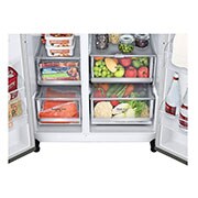 LG Side-by-Side InstaView Door-in-Door™ šaldytuvas, 635L, plotis 91,3cm, aukščio 179cm, Total No Frost, atidaryto šaldytuvo su maisto produktais vaizdas iš priekio, GSXV90BSAE, thumbnail 12