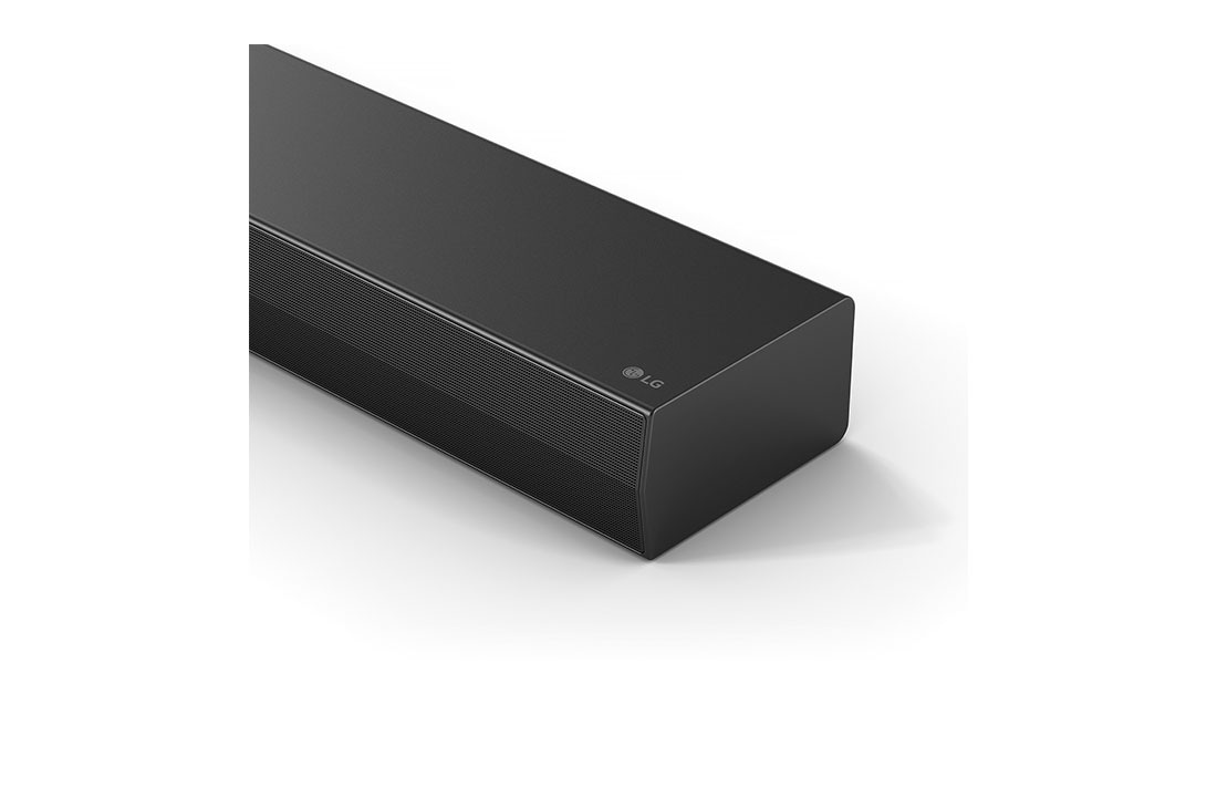 LG 400W, 3.1.1 kanalų S70TY LG „Soundbar“ garso sistema su „Dolby Atmos“, puikiai dera su LG QNED AI TV, LG „Soundbar“ S70TY kampo vaizdas iš viršaus ir kampu, S70TY, thumbnail 6