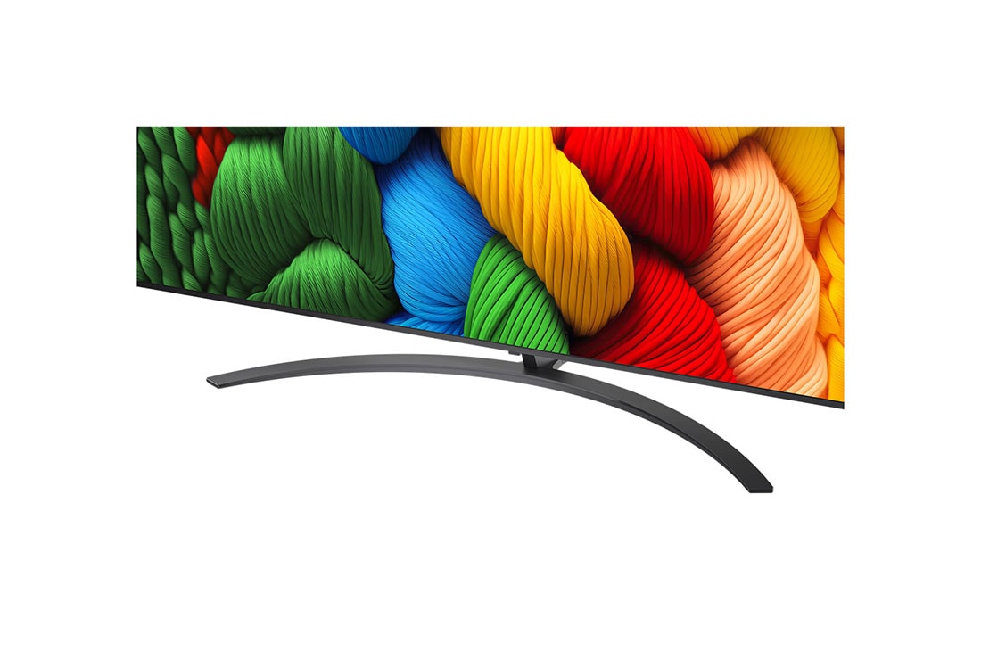 LG 86 colių LG NanoCell AI 4K išmanusis TV NANO81 2025, Vaizdas padalytas per vidurį, parodant prieš ir po Pure Colors in Real 4K. Kairė karuselės pusė yra ryški ir spalvinga, o dešinė pusė – išblukusi. Antraštėje rašoma apie tai, kaip kiekviena scena tamp, 86NANO81A3A, thumbnail 5
