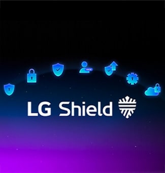 „LG StanbyME 2 Max LX6“ kilnojamajame ekrane tamsiame gradiento fone rodomas „LG Shield“ apsaugos grafikas su šviečiančiomis spynos, skydo ir vartotojo piktogramomis, išryškinančiomis integruotas apsaugos funkcijas.