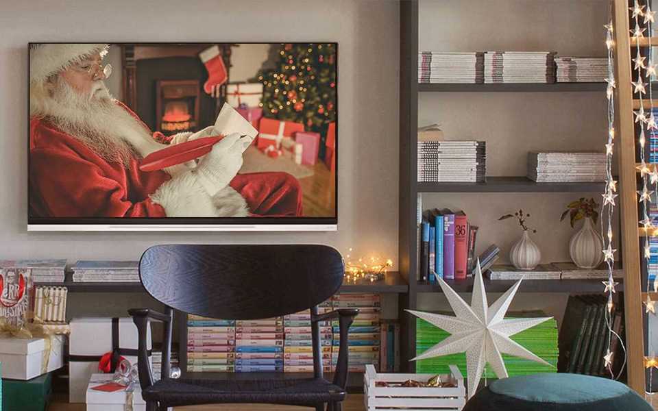 An LG OLED TV is the perfect gift for someone who wants to experience movies like in the cinema | More at LG MAGAZINE