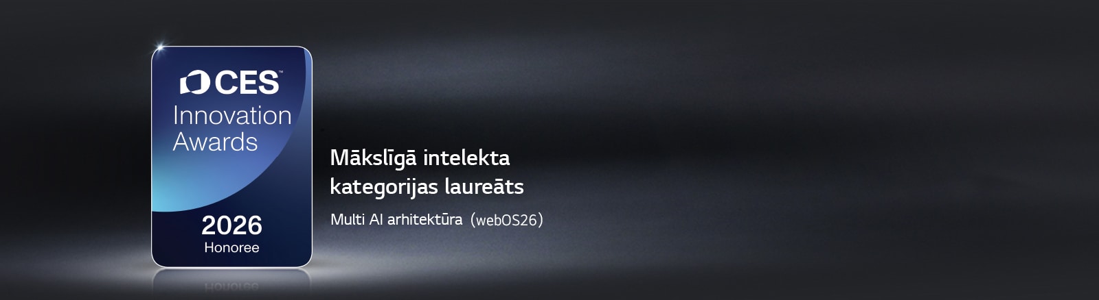 CES Innovation Awards 2026 Honoree apbalvojums uz tumša fona. Multi-AI Architecture ir atzīta mākslīgā intelekta kategorijā.	