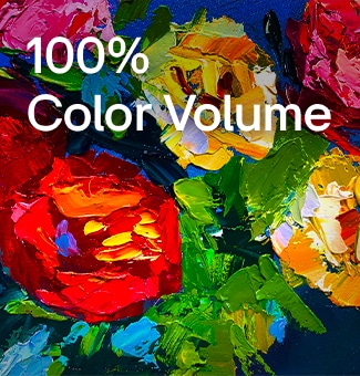 LG Gallery TV AI with frame LX7 ART TV Dynamic QNED Color parāda tuvplānu ar bagātīgi fakturētu gleznu, kurā pastiprināti sarkanie, dzeltenie un zaļie toņi izceļ tā 100&nbsp;% krāsu apjomu, piešķirot mākslai dzīvīgumu.