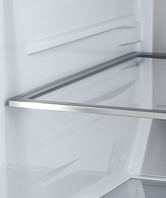 Tuvplāns no Metal Fresh marķējums ledusskapja iekšpusē.