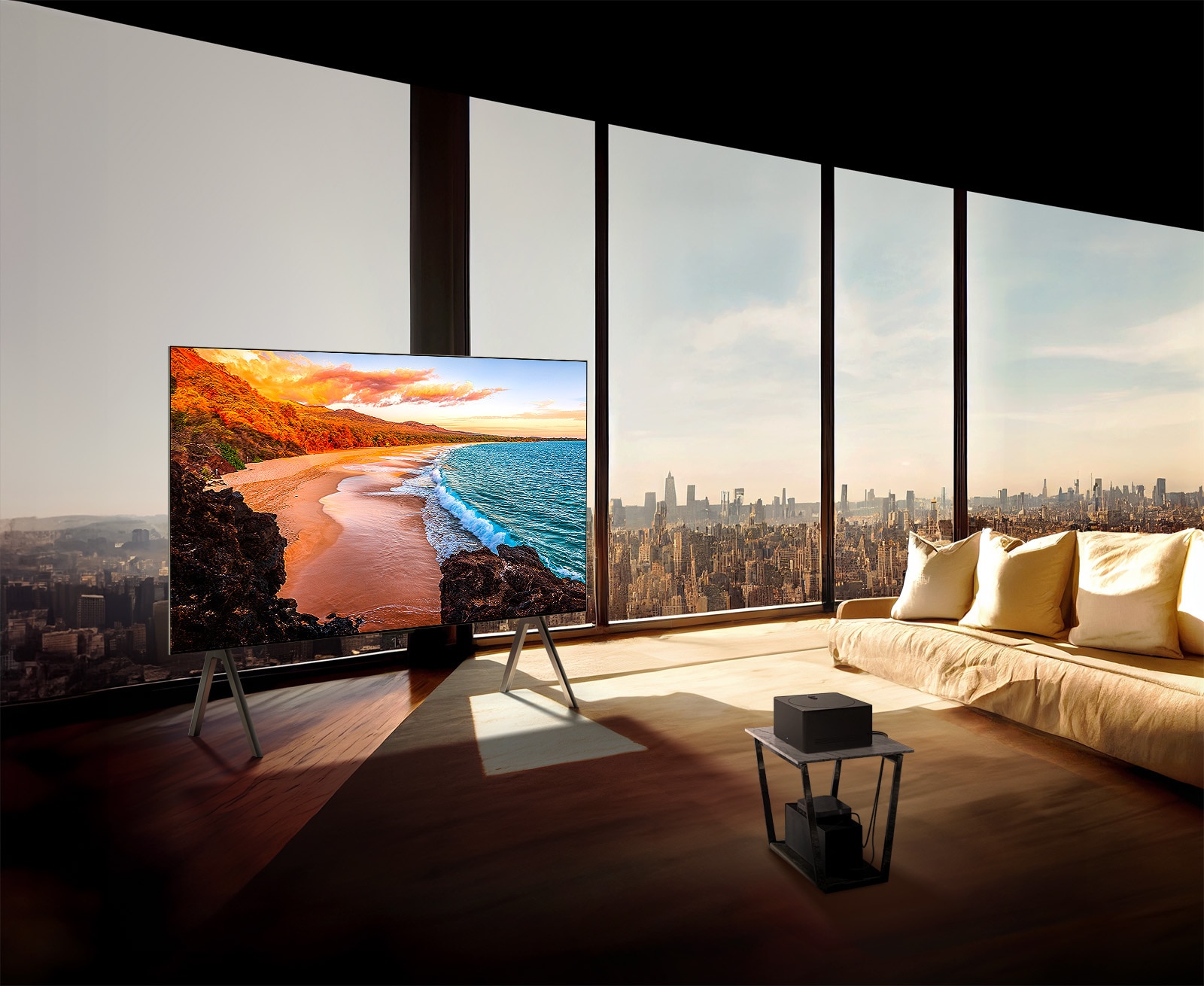 LG SIGNATURE OLED M4 uz statīva logiem no grīdas līdz griestiem saulainā, modernā dzīvoklī.